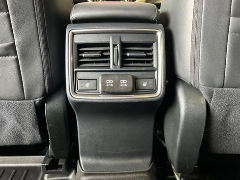 Used 2024 Subaru Forester Touring AWD/4WD image 28