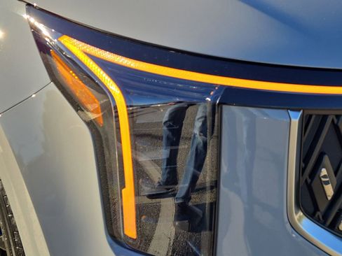 New 2026 Kia Carnival EX image 5