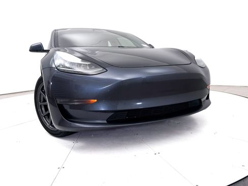 Used 2019 Tesla Model 3 Mid Range RWD image 7