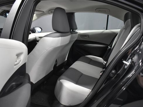 Used 2025 Toyota Corolla LE FWD image 28