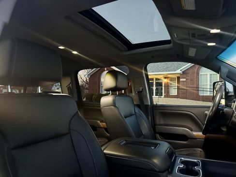 Used 2019 Chevrolet Silverado 3500 LTZ w/ Duramax Plus Package image 30