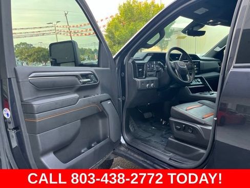 Used 2025 GMC Sierra 2500 AT4 w/ Max Trailering Package AWD/4WD image 4
