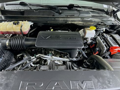 Used 2022 RAM 1500 Big Horn AWD/4WD image 30