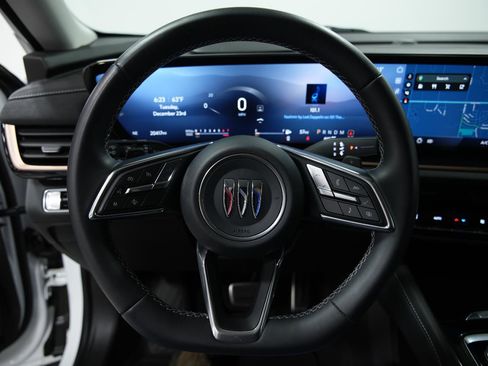 Used 2025 Buick Envision Sport Touring image 33