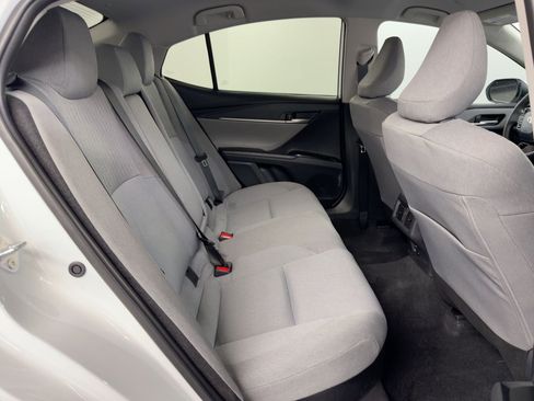 Used 2026 Toyota Camry LE image 29
