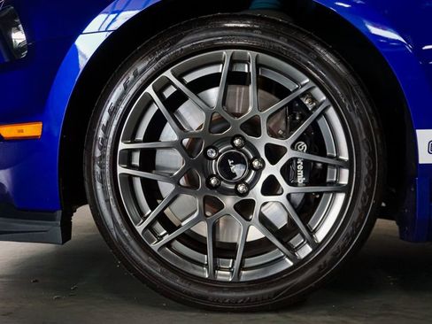 Used 2014 Ford Mustang Shelby GT500 w/ Equipment Group 821A RWD image 50
