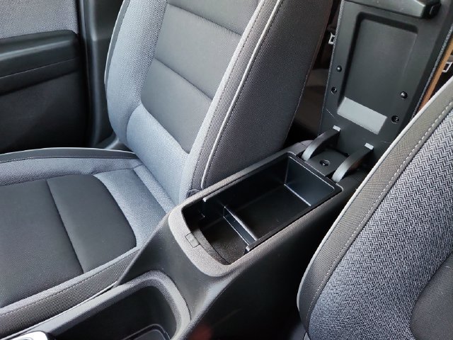 Used 2025 Chevrolet TrailBlazer LT AWD/4WD image 43
