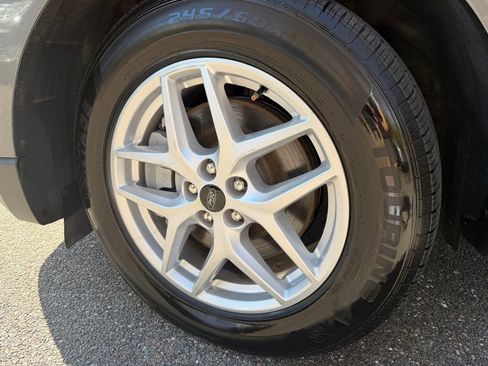 Used 2024 Ford Edge SEL image 29