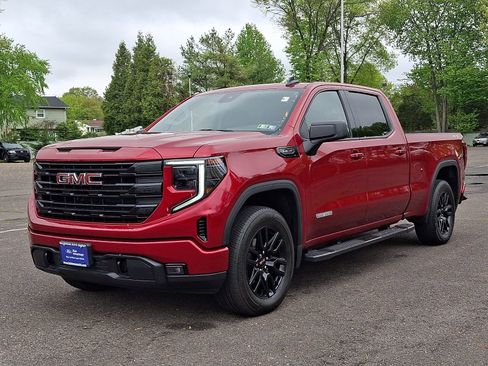 Used 2024 GMC Sierra 1500 Elevation w/ Preferred Package AWD/4WD image 3