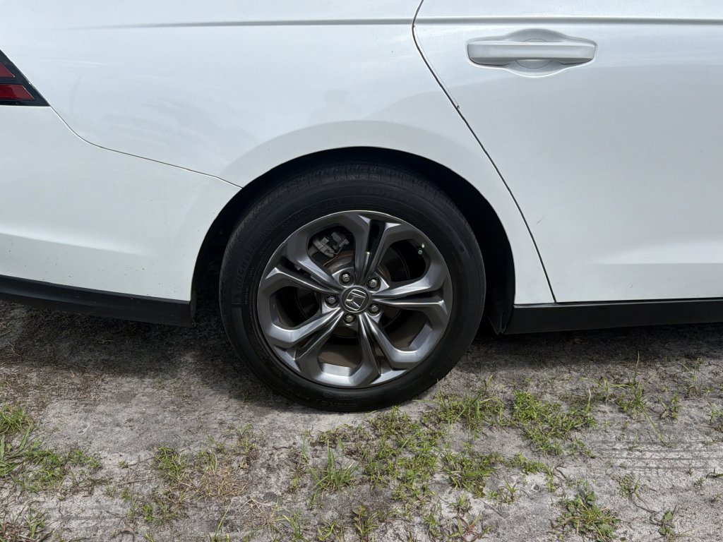 Used 2024 Honda Accord EX image 4