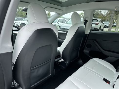 Used 2023 Tesla Model Y Long Range image 14