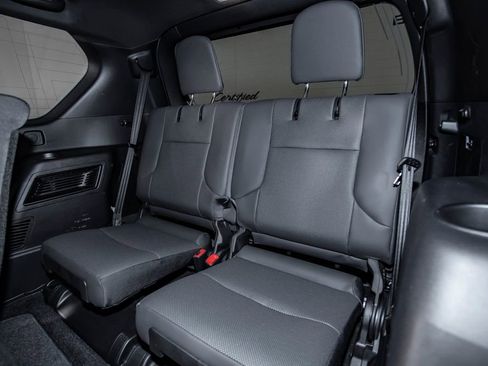 Used 2023 Lexus GX 460 Premium w/ Premium Package image 19