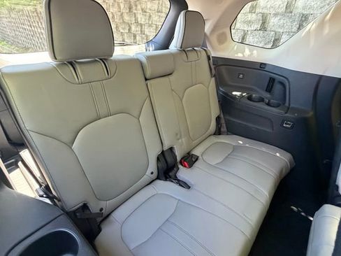 Used 2023 Honda Pilot Elite image 43