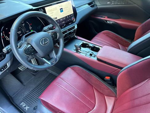 Used 2023 Lexus RX 500h F Sport image 4