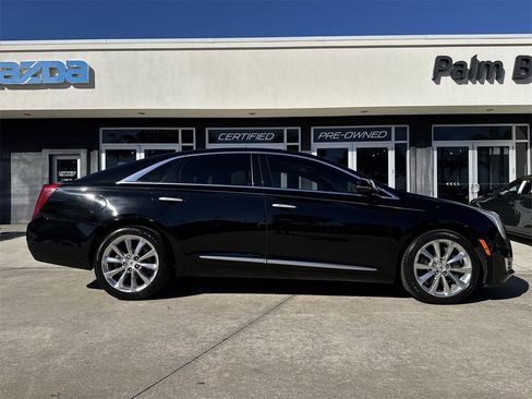Used 2013 Cadillac XTS Luxury w/ Driver Awareness Package image 24