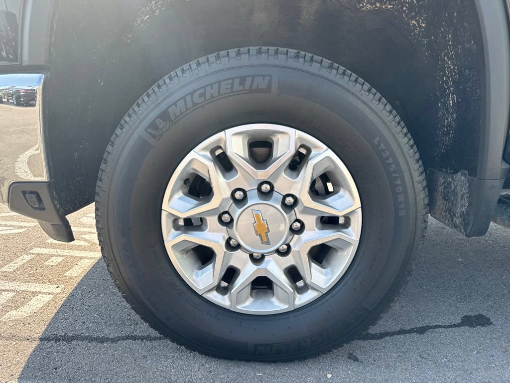 Used 2024 Chevrolet Silverado 2500 LTZ AWD/4WD image 28