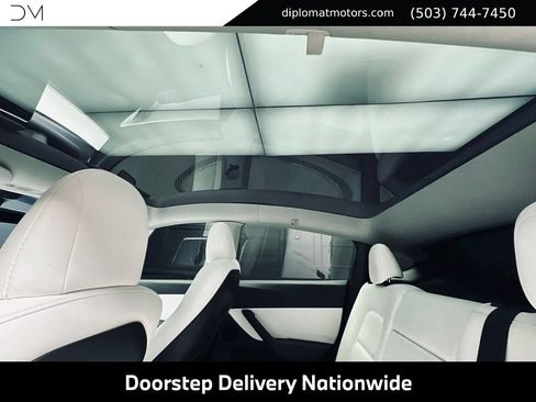 Used 2022 Tesla Model Y Performance AWD/4WD image 23