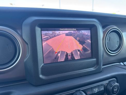 Used 2020 Jeep Wrangler Unlimited Sport S AWD/4WD image 47