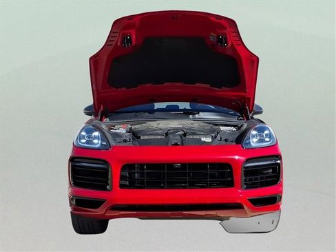 Used 2023 Porsche Cayenne Platinum Edition image 21