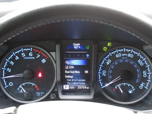 Certified 2023 Toyota Tacoma TRD Off-Road w/ Technology Package AWD/4WD image 24