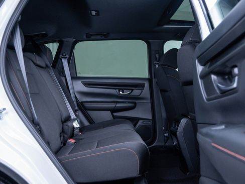 Used 2024 Honda CR-V Sport image 11