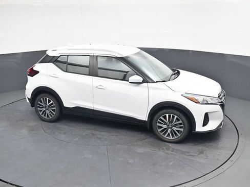 Used 2023 Nissan Kicks SV FWD image 31