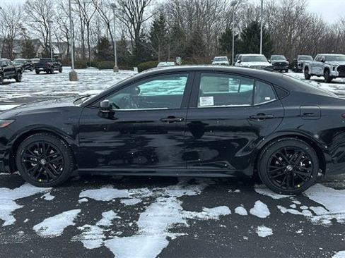 New 2026 Toyota Camry SE image 4