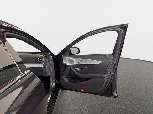 Used 2023 Mercedes-Benz E 63 AMG S image 22