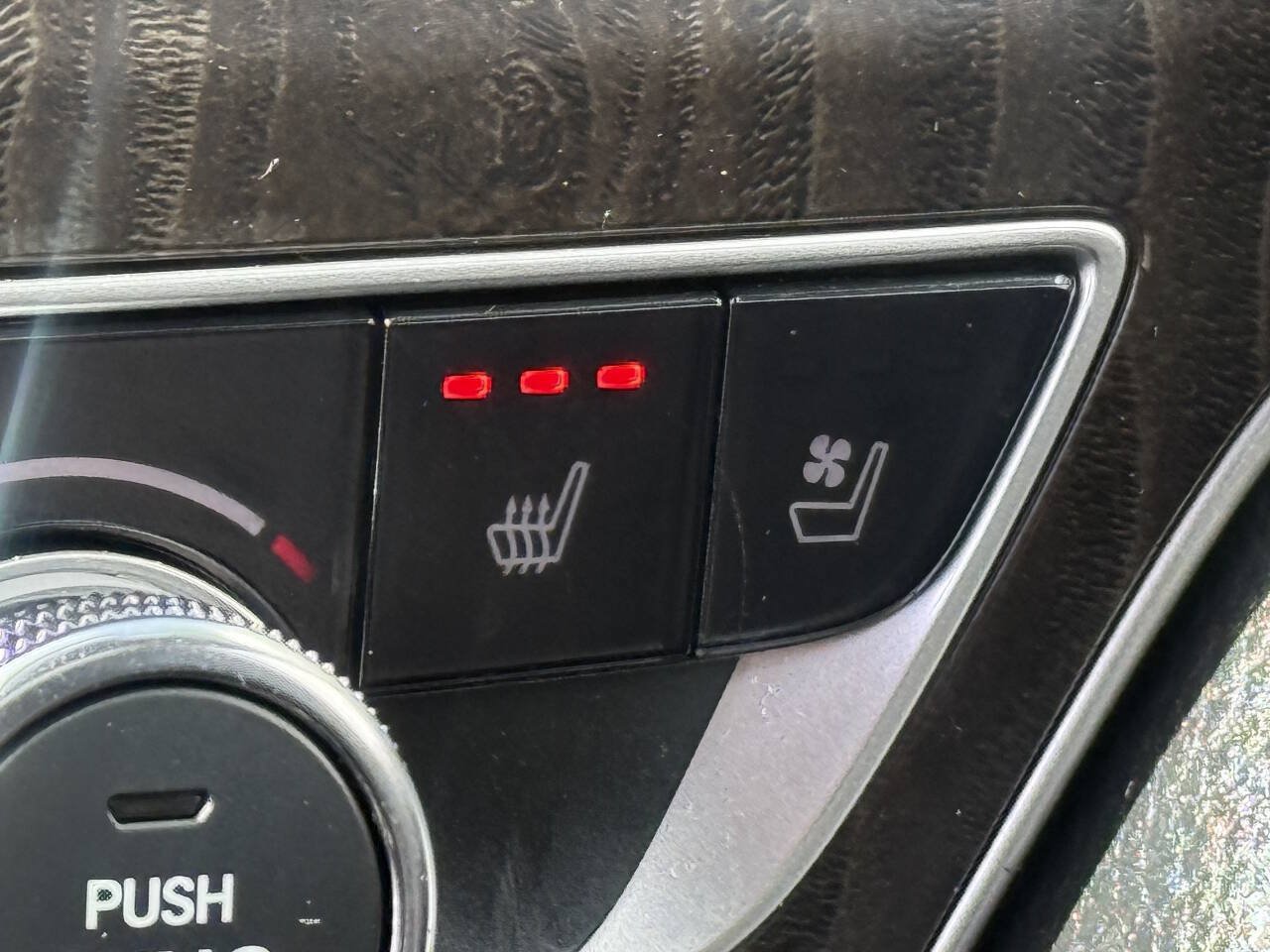 Used 2018 Honda Accord Touring image 14