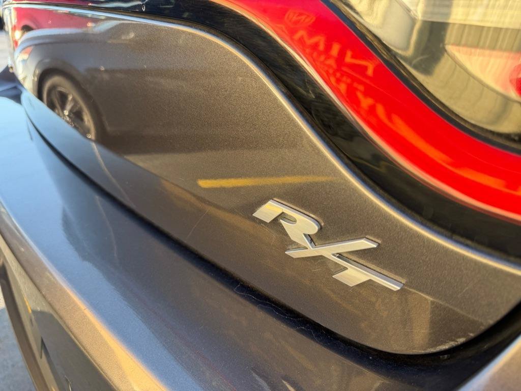 Used 2015 Dodge Charger R/T w/ Driver Confidence Group RWD image 9
