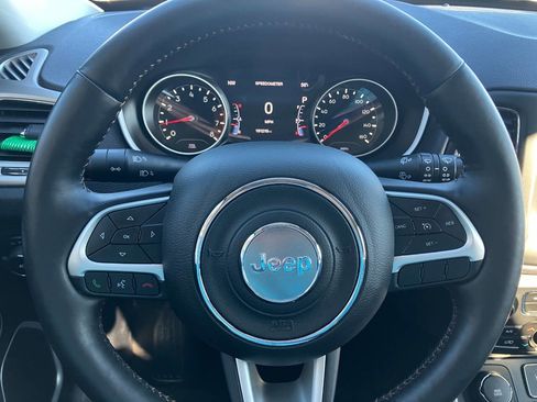 Used 2017 Jeep Compass Latitude w/ Popular Equipment Group image 18