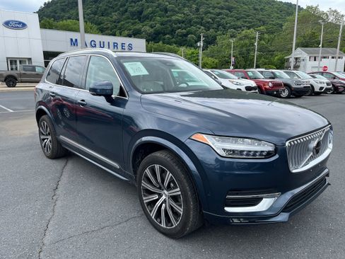 Used 2023 Volvo XC90 B6 Plus AWD/4WD image 3