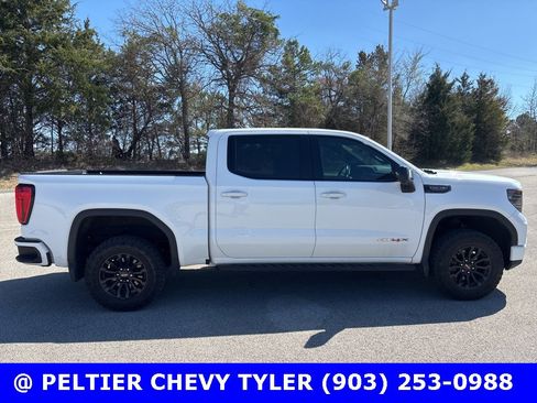 Used 2022 GMC Sierra 1500 AT4X image 9