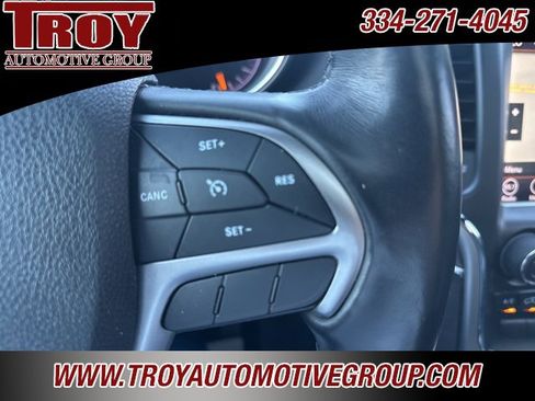 Used 2018 Jeep Grand Cherokee Limited w/ Luxury Group II image 24