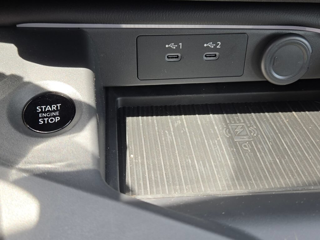 Used 2026 Nissan Sentra SV w/ SV Convenience Package FWD image 24