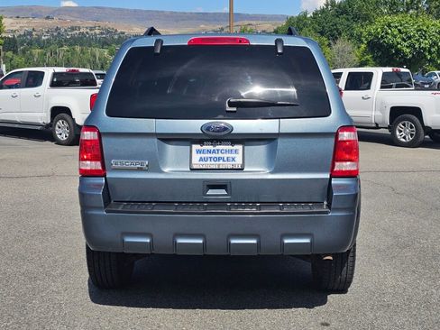 Used 2010 Ford Escape XLT AWD/4WD image 4
