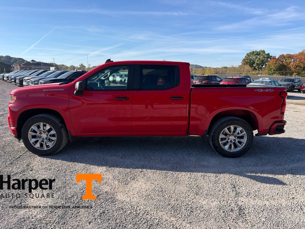 Used 2020 Chevrolet Silverado 1500 Custom w/ Custom Value Package AWD/4WD image 2