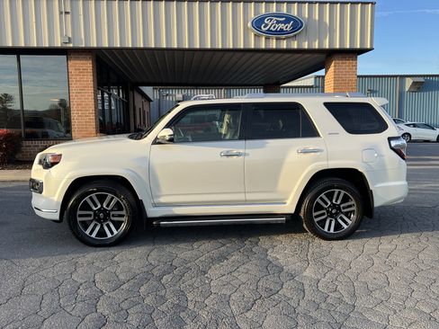Used 2018 Toyota 4Runner Limited image 1