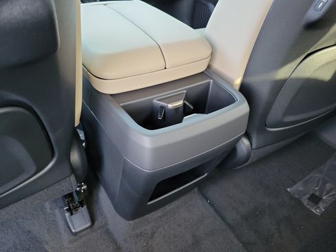 New 2027 Kia Telluride EX FWD image 11