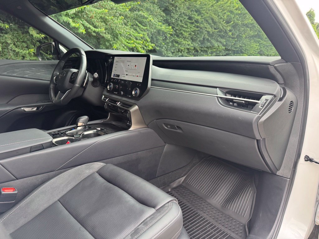 Used 2023 Lexus RX 350 AWD w/ Cold Area Package image 10