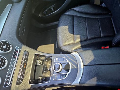 Used 2017 Mercedes-Benz GLC 300 w/ Premium 1 Package image 19