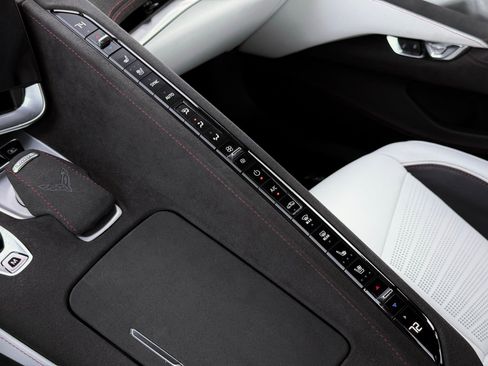 Used 2023 Chevrolet Corvette Stingray Premium Conv w/ Z51 Performance Package image 68