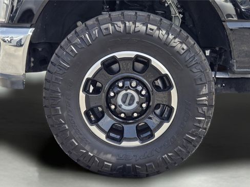 Used 2024 Ford F250 King Ranch w/ Tremor Off-Road Package AWD/4WD image 8