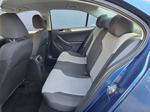 Used 2017 Volkswagen Jetta S FWD image 8