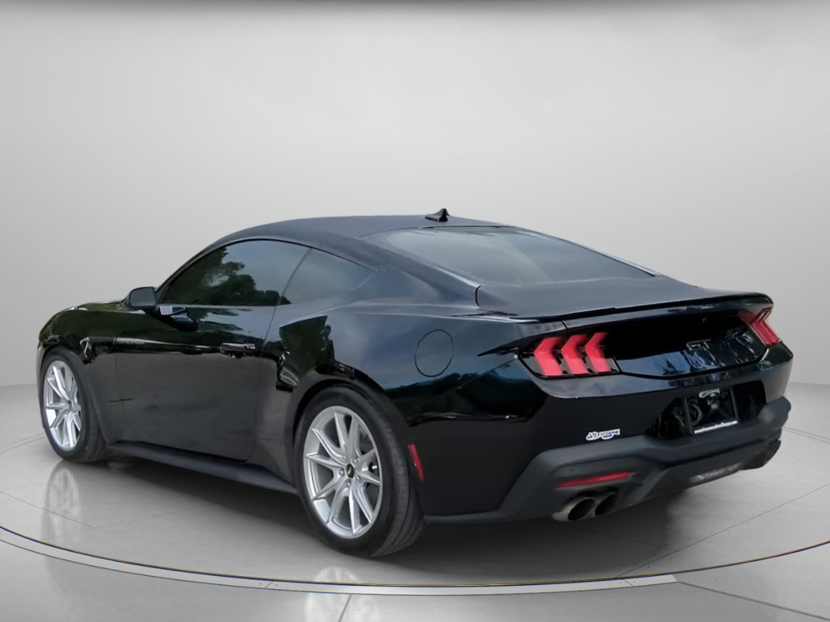 Used 2025 Ford Mustang GT RWD image 21
