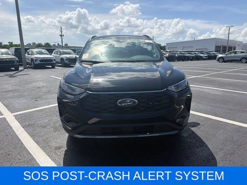Used 2025 Ford Escape ST-Line FWD image 2
