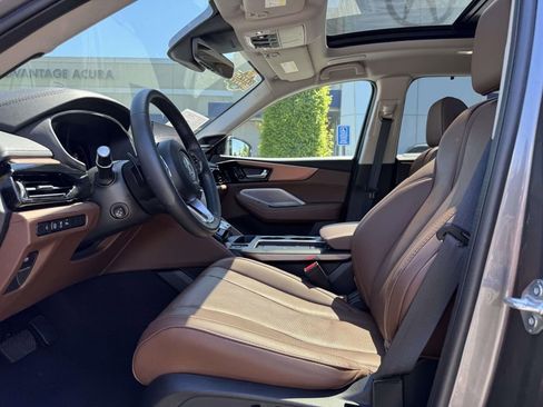 Certified 2025 Acura MDX SH-AWD w/ Technology Package image 14