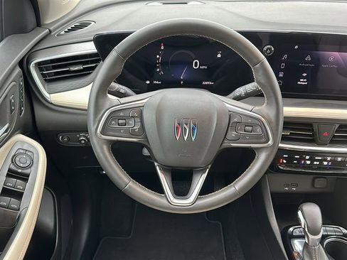 Certified 2024 Buick Encore GX Avenir image 12