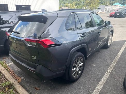 Used 2020 Toyota RAV4 XLE Premium AWD/4WD image 4