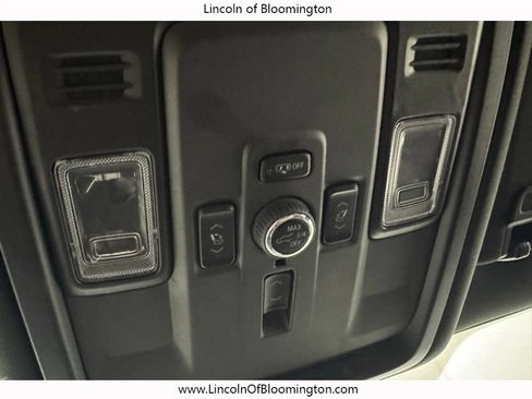 Used 2025 GMC Yukon Denali AWD/4WD image 55